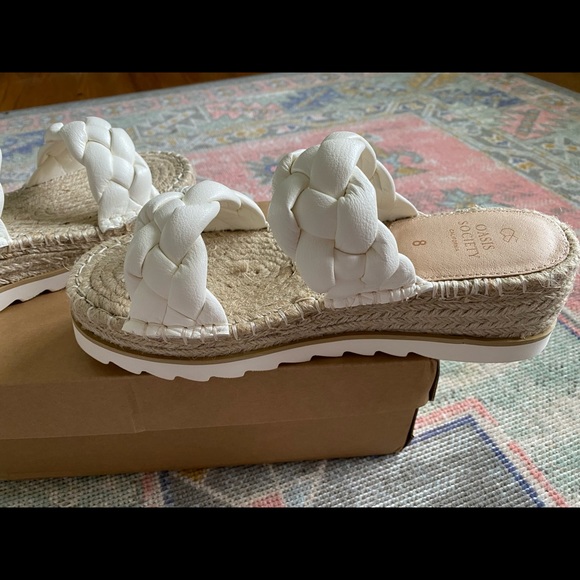 Sandals - Picture 3 of 7